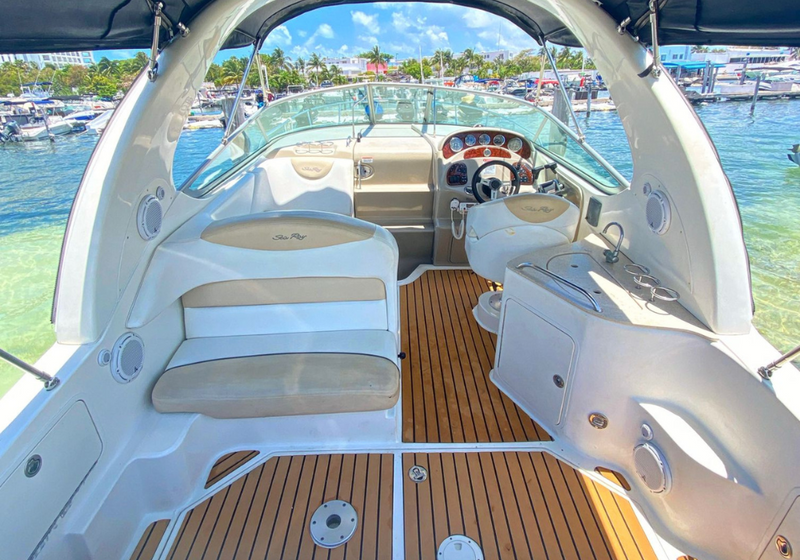 32 FT - SEA RAY SUNDANCER -  BCNR - UP TO 10 PAX - STARTING FROM $15,000 MXN - ISLA MUJERES