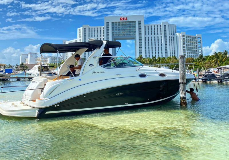 32 FT - SEA RAY SUNDANCER -  BCNR - UP TO 10 PAX - STARTING FROM $14,000 MXN